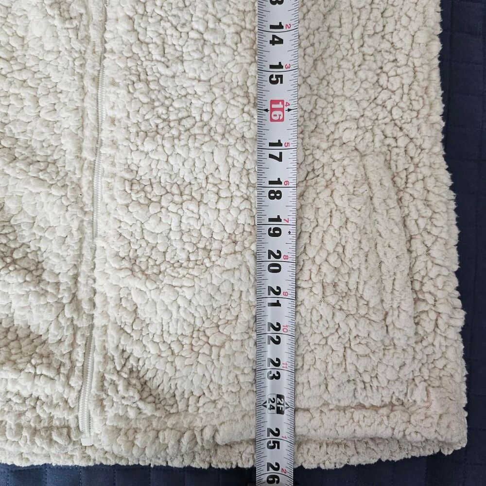 RARE Troye Sivan Bloom World Tour 2018 cream‎ sherpa fleece jacket Size M - Picture 7 of 8